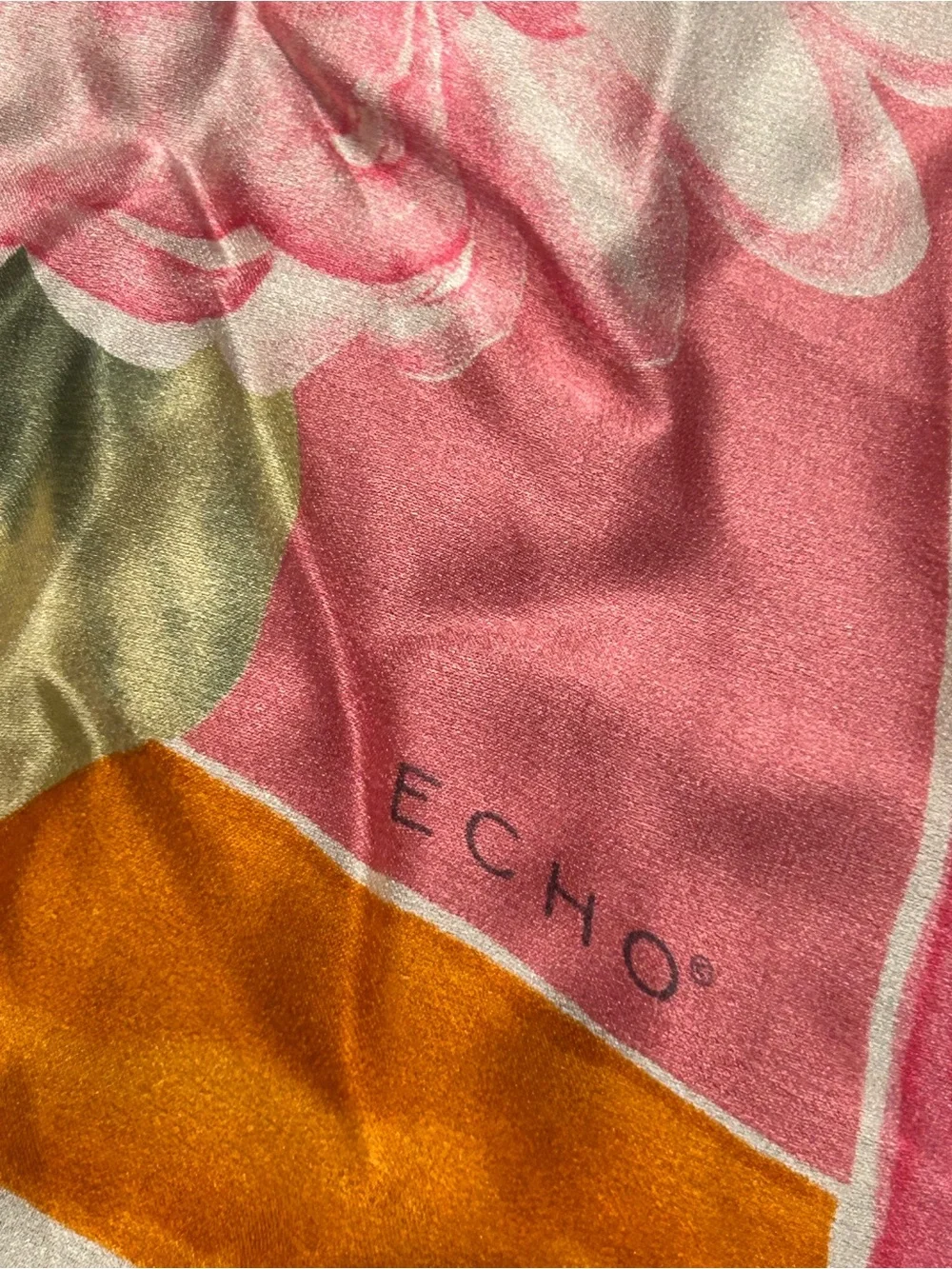 Echo silk floral scarf Stunning colors🌸